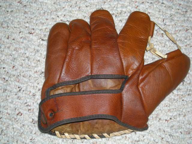 Augie Galan Wilson 637 Back